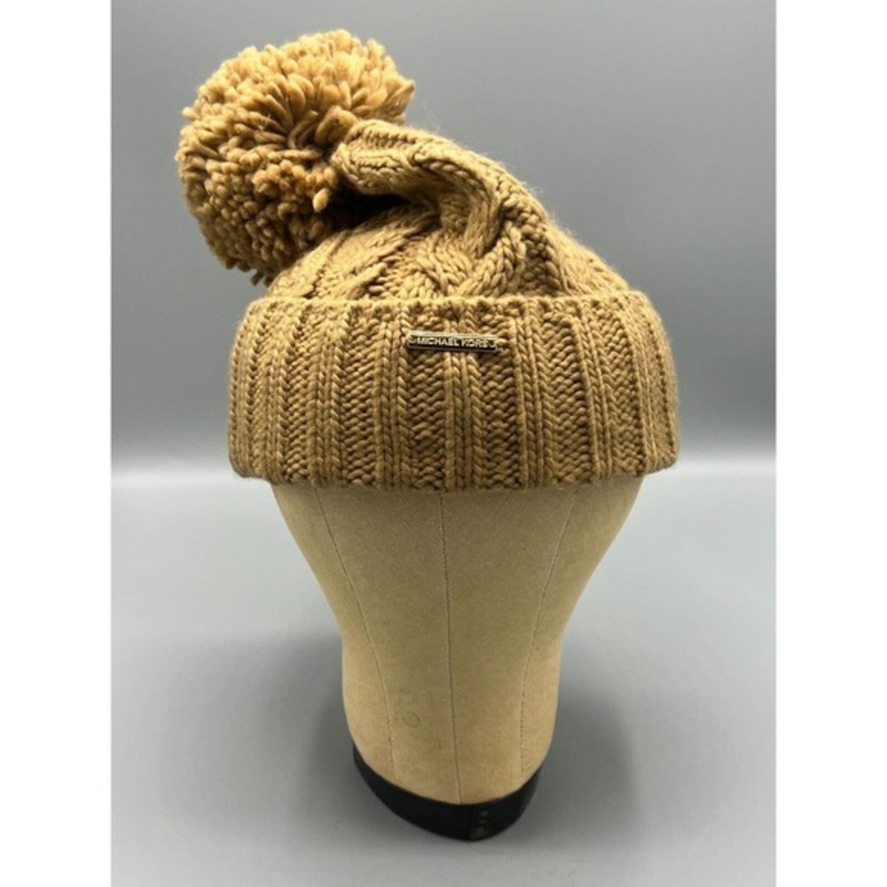Michael Kors Chunky Cable Knit Pom Pom‎ Beanie Hat Brown Faux Fur NWOT